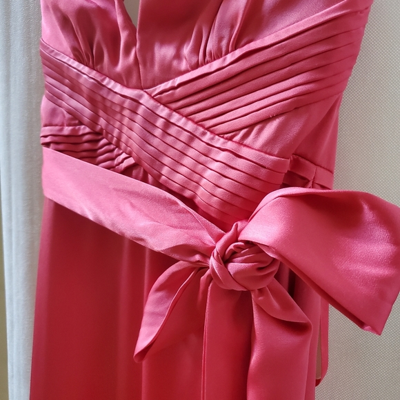 BCBG MaxAzria CERISE DEEP-V PLEATED LONG GOWN - Picture 7 of 16